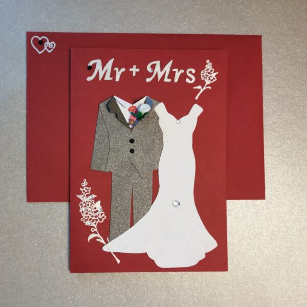 Produkt-Foto handgemachte Karte zur Hochzeit Mr & Mrs in rot